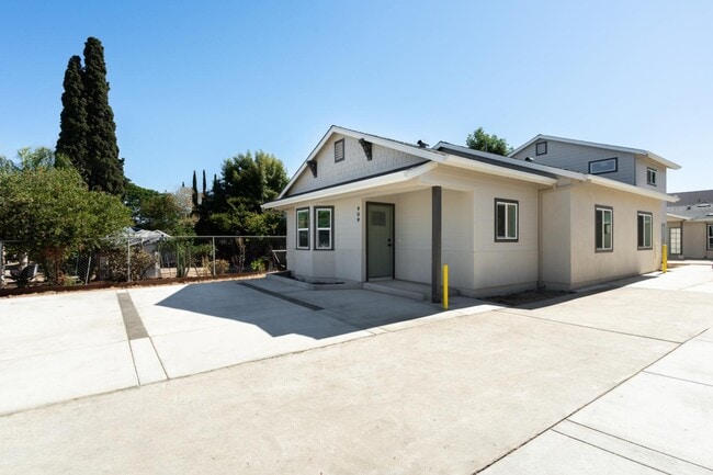 Foto del edificio - 909-909 S Spruce St