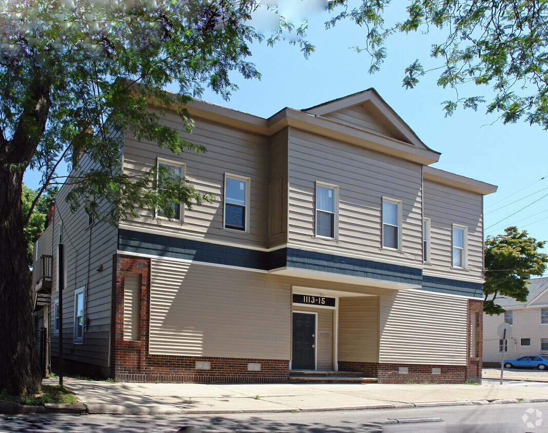 Building Photo - 1113-1115 Norwood Rd