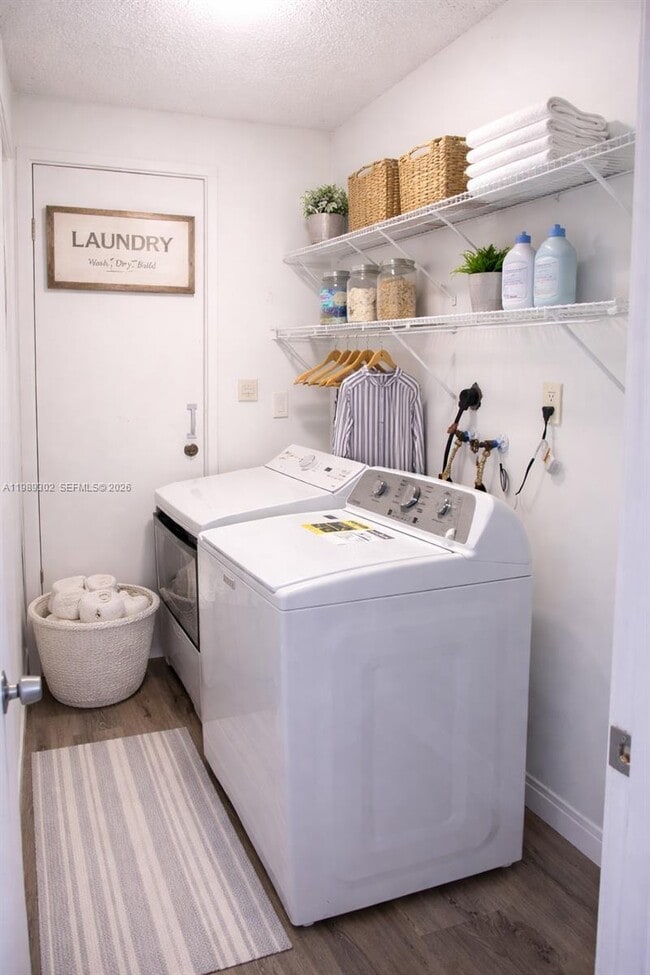 Foto del edificio - 441 NW 98th Ct