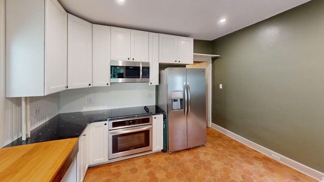 Building Photo - 8514 Shawnee St