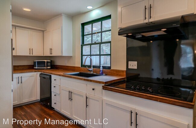 Building Photo - 2 br, 1 bath House - 1112 Rosewood Ave