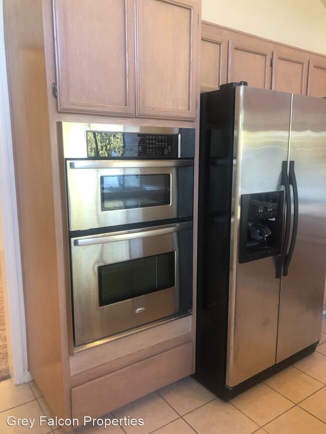 Building Photo - 3 br, 2 bath House - 15617 Royal Lytham Row