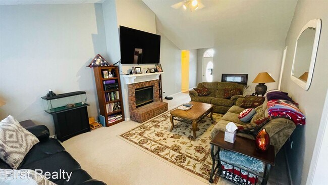 Foto del edificio - 4 br, 2 bath House - 292 Chinaberry Court