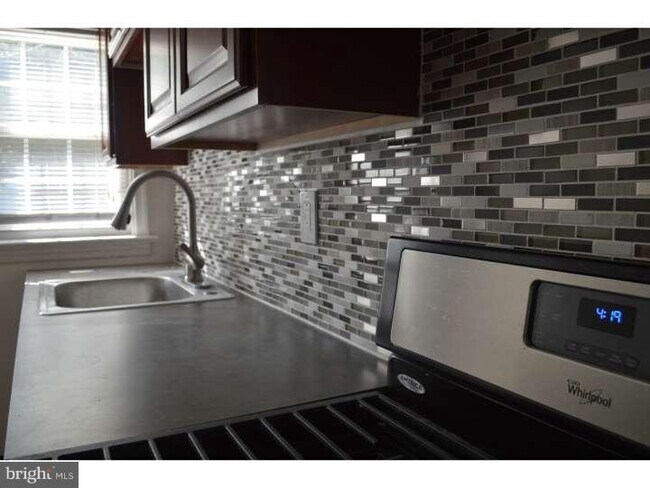 Foto del edificio - 1401 N Lincoln St