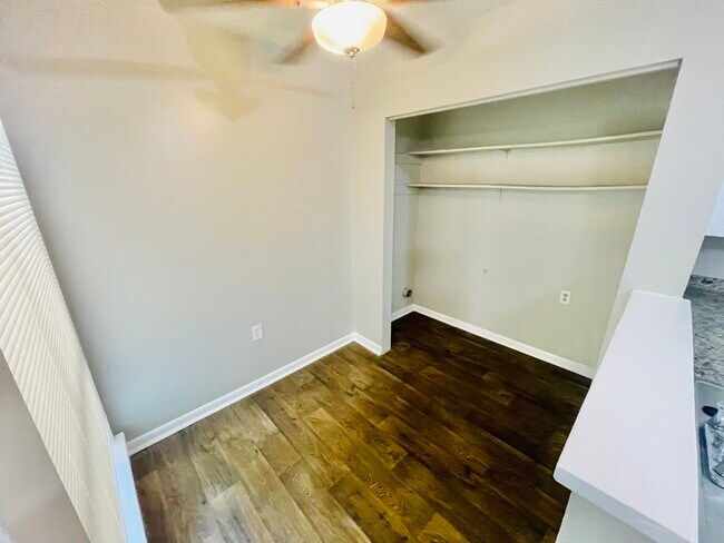 Building Photo - 4823 Spring Lake Dr