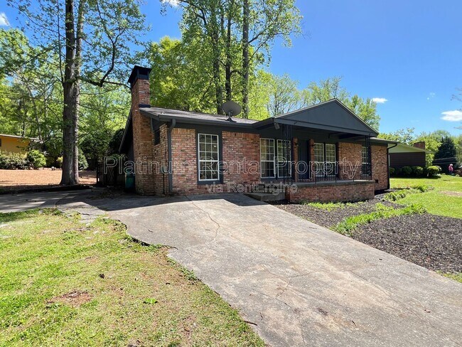 Foto del edificio - 2170 Beech Valley Dr