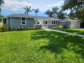 Building Photo - 1638 South Dr