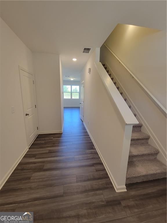 Building Photo - 209 Swindon Dr