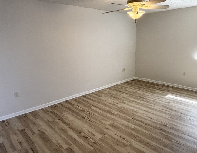 Building Photo - "Charming 3-Bedroom home in Mary Esther!"