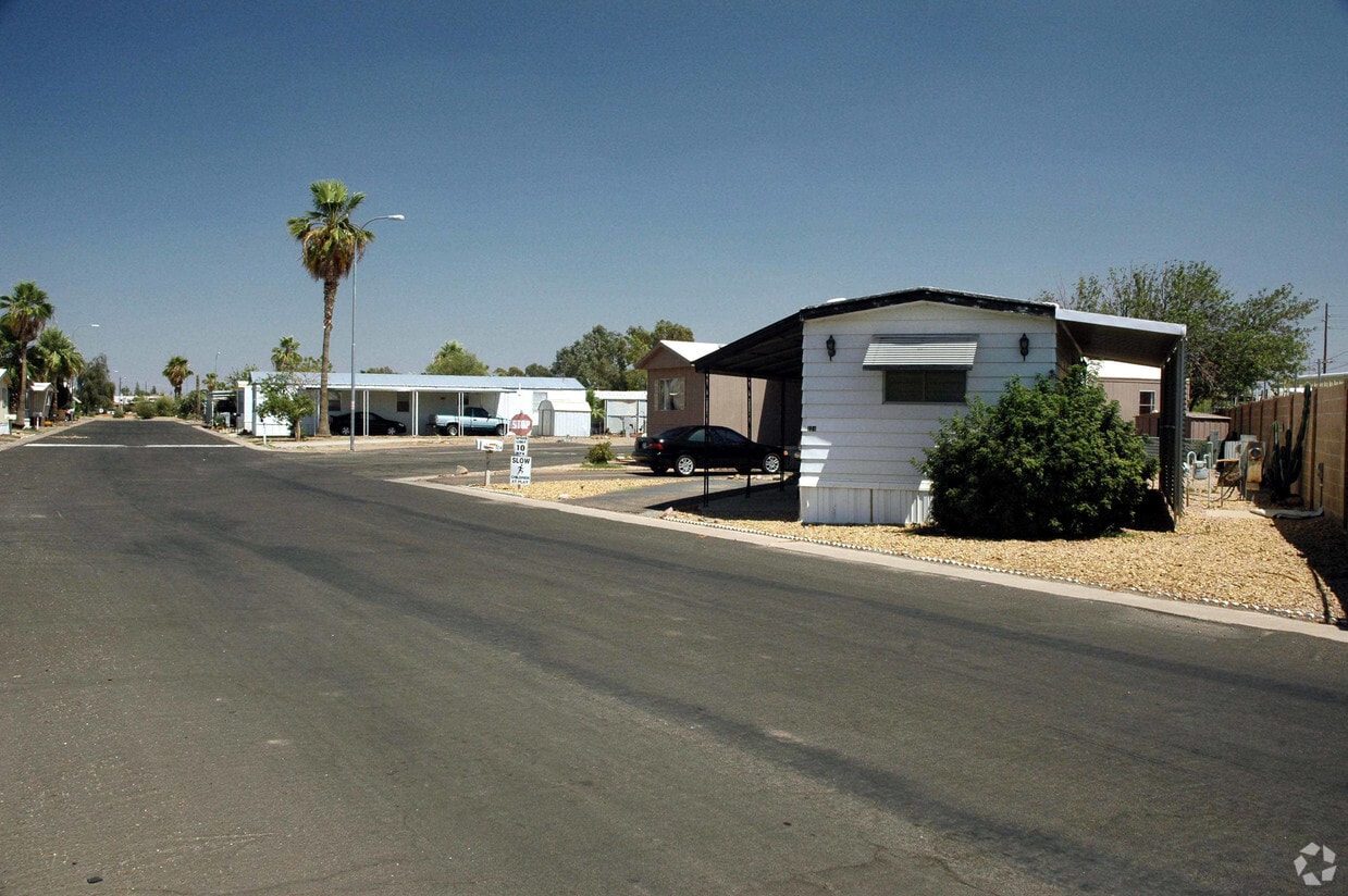 Primary Photo - Shadow Ridge