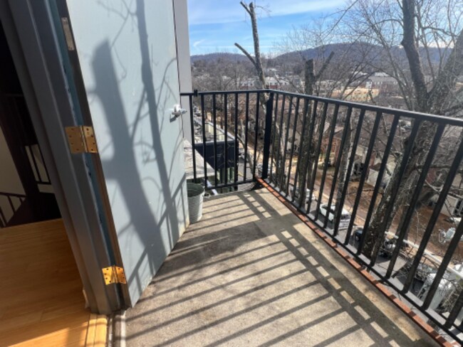 Foto del edificio - 333 2nd St SE