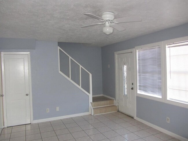 Foto del edificio - 9714 Galaxy St