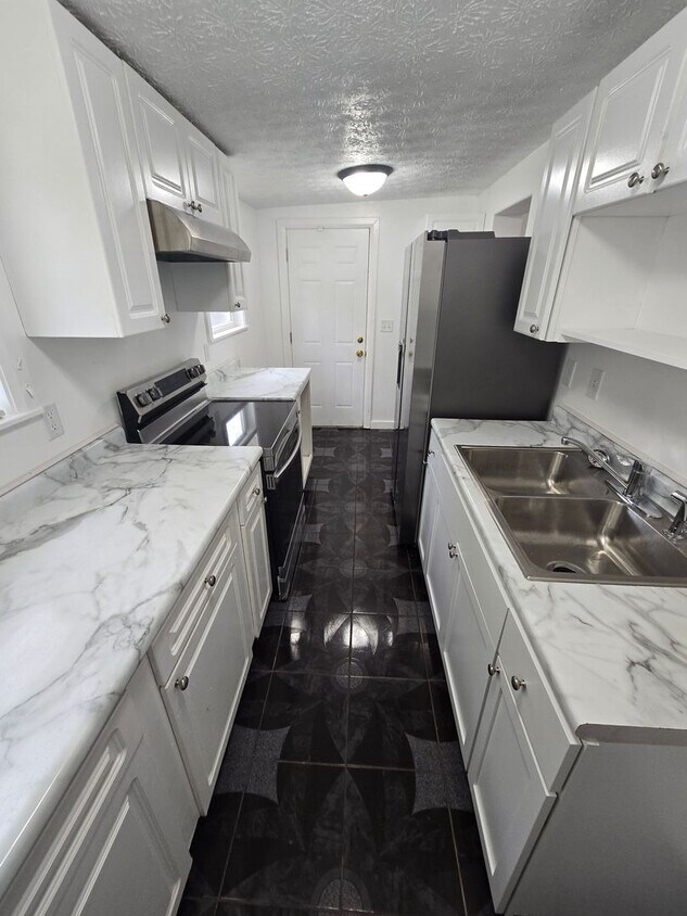 Foto principal - 2 BEDROOM SINGLE FAMILY