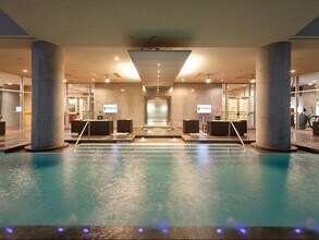 Building Photo - 800 W 5th St Building Photo - 800 W 5th St