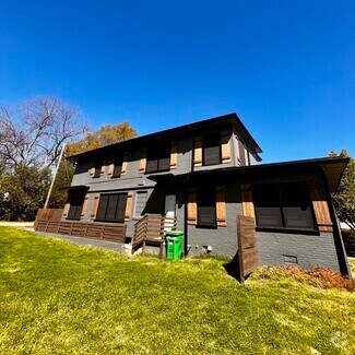 Building Photo - 410 5th St S