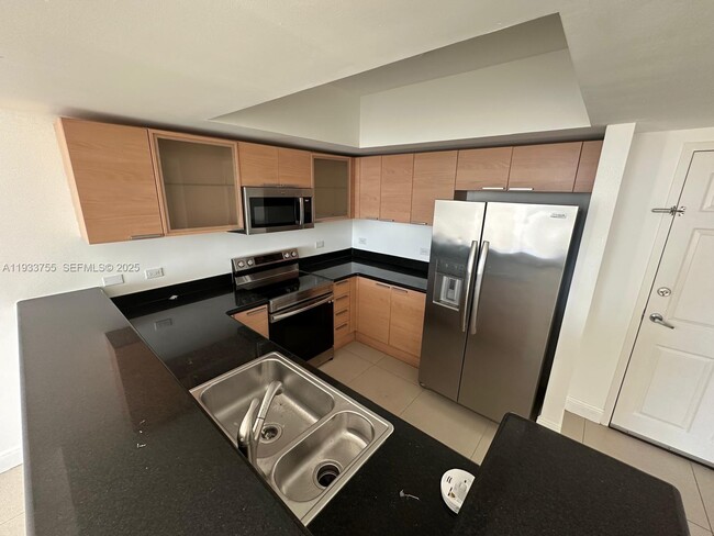 Building Photo - 140 S Dixie Hwy