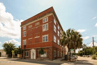 Building Photo - 1050 Hendricks Ave