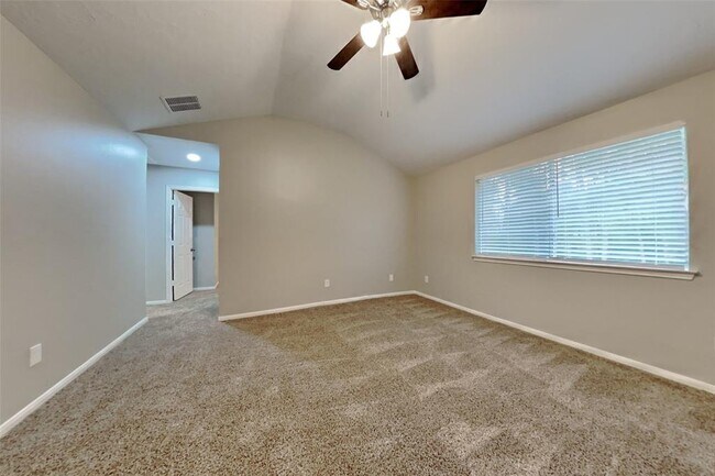 Building Photo - 814 Gunnison Dr