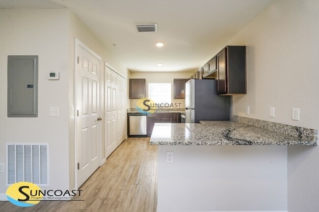 Foto del edificio - 8142 Juniper Rd