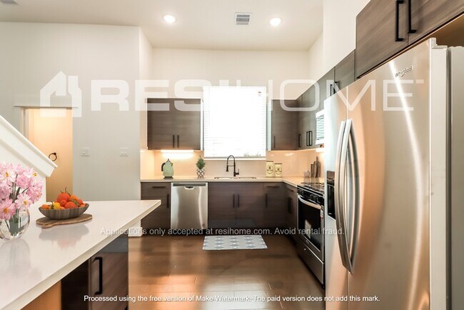 Foto del edificio - 6336 Culberson St
