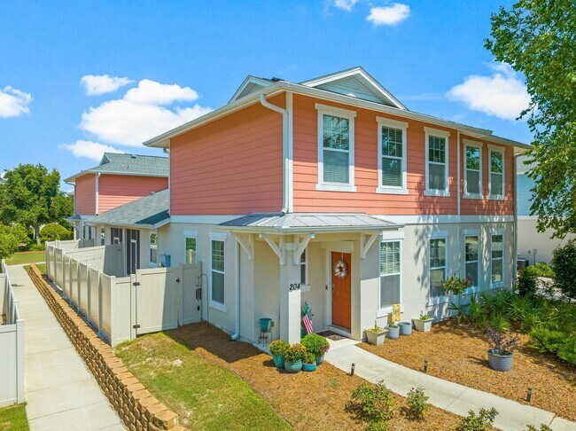 Foto del edificio - 204 Sand Oak Blvd