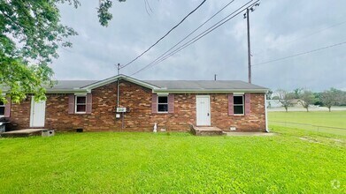 Building Photo - 111 Bandywood Ct