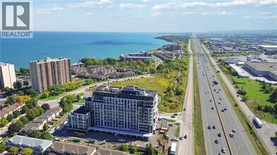 Building Photo - 461 Green Rd