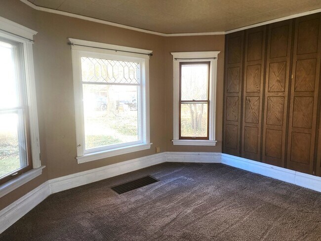 Foto del edificio - 17 S McHenry Ave