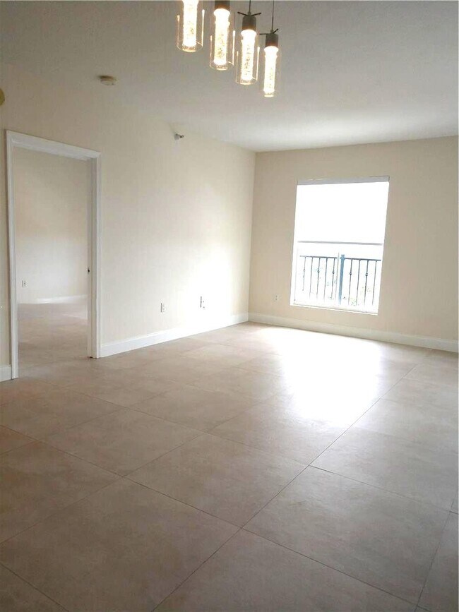Foto del edificio - 1627 SW 37th Ave