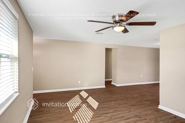 Building Photo - 6231 Seabreeze Dr