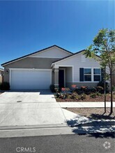 Building Photo - 3325 S Primrose Dr
