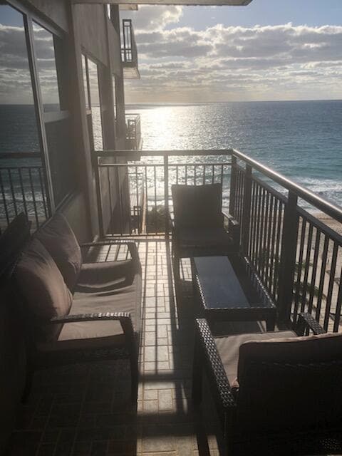 Building Photo - 3800 Galt Ocean Dr