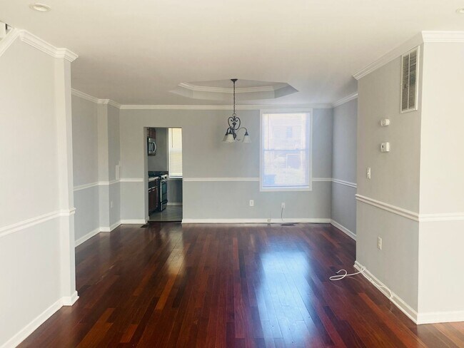 Foto del edificio - 2 br, 1 bath House - 742 MCKEWIN AVE.