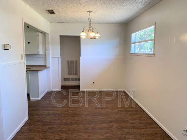 Building Photo - 3010 44th St