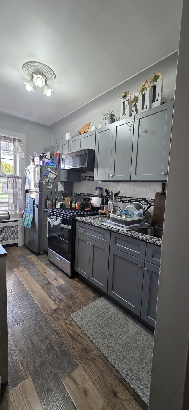 Foto del edificio - 1715 Palisade Ave