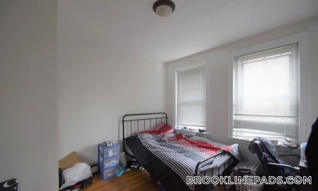 Foto del edificio - 73 Thatcher St