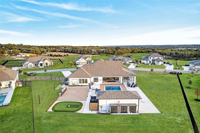 Foto del edificio - 404 Prairie Clover Dr