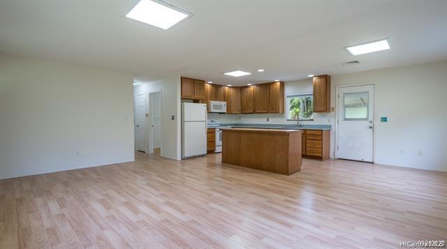 Building Photo - 910 Maunawili Cir