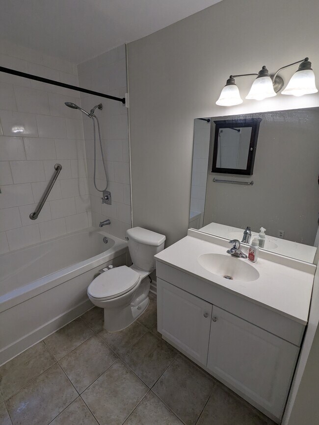 Photo du bâtiment - 96 E 21st St