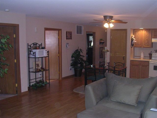 Foto del edificio - 1025 Ridge St