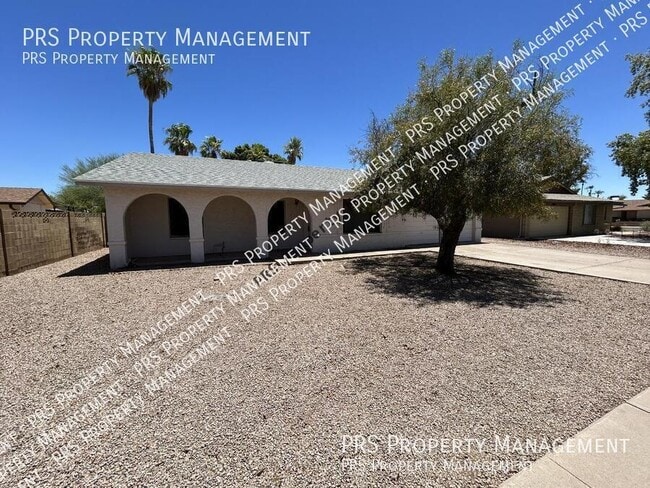 Building Photo - 5309 S River Dr