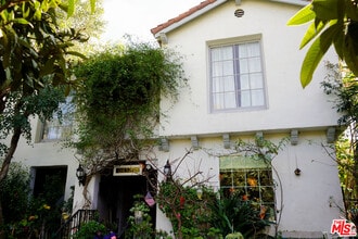 Building Photo - 10520 Eastborne Ave