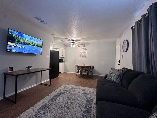 Foto del edificio - 3802 Pine St
