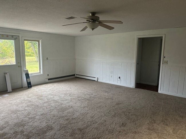 Foto del edificio - 3 bedroom available for immediate move in!