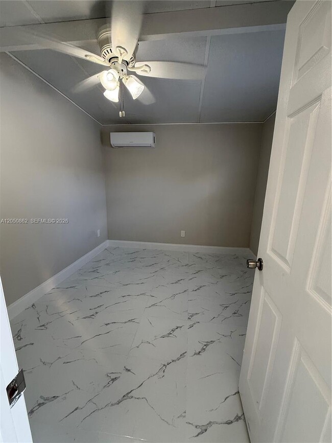 Foto del edificio - 46 NW 58th Ct