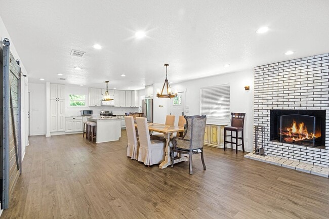 Foto del edificio - New Rental!