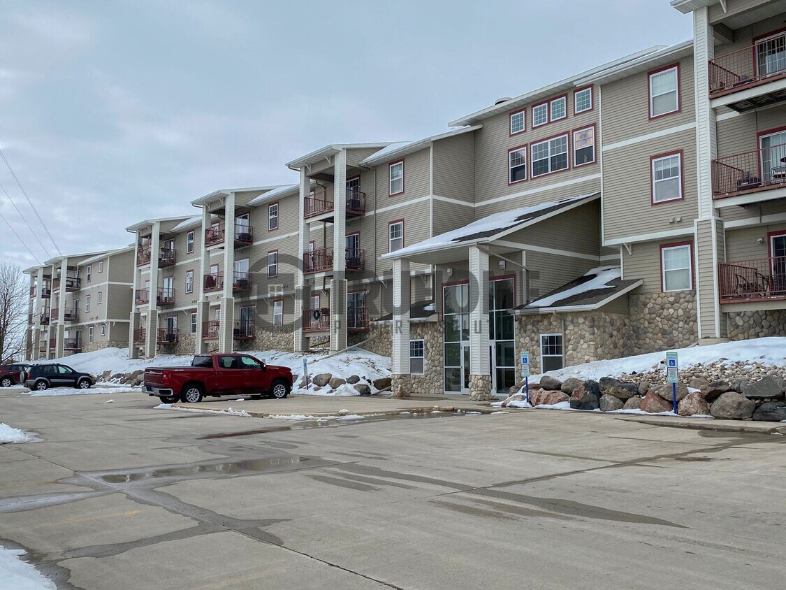 Primary Photo - 4600 S Washington St