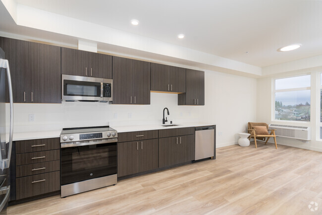 0BR, 1BA- 531SF - Kitchen - Millennium North Hill