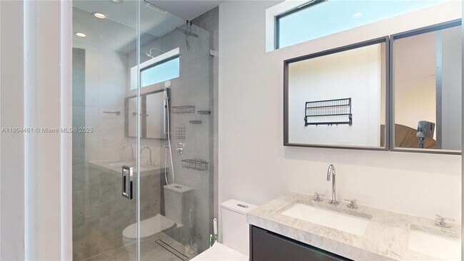 Foto del edificio - 353 NW 50th St