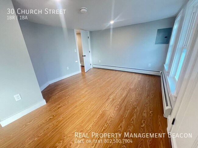 Building Photo - 1 BR/1 BA $1375 includes heat and hot water